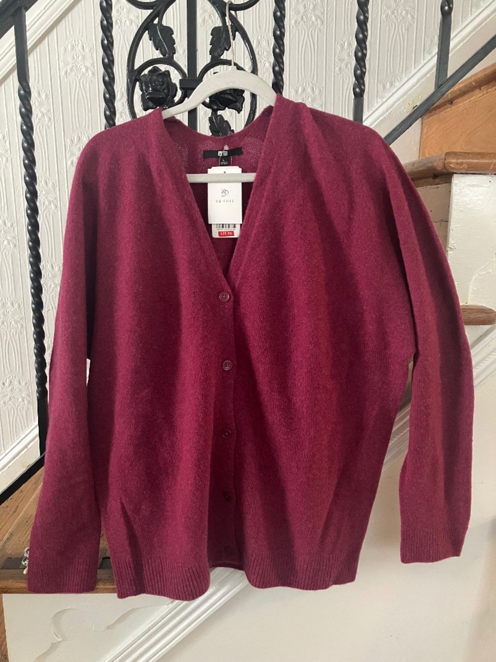 NWT Uniqlo 100% wool pink magenta v-neck button cardigan sweater size L Large